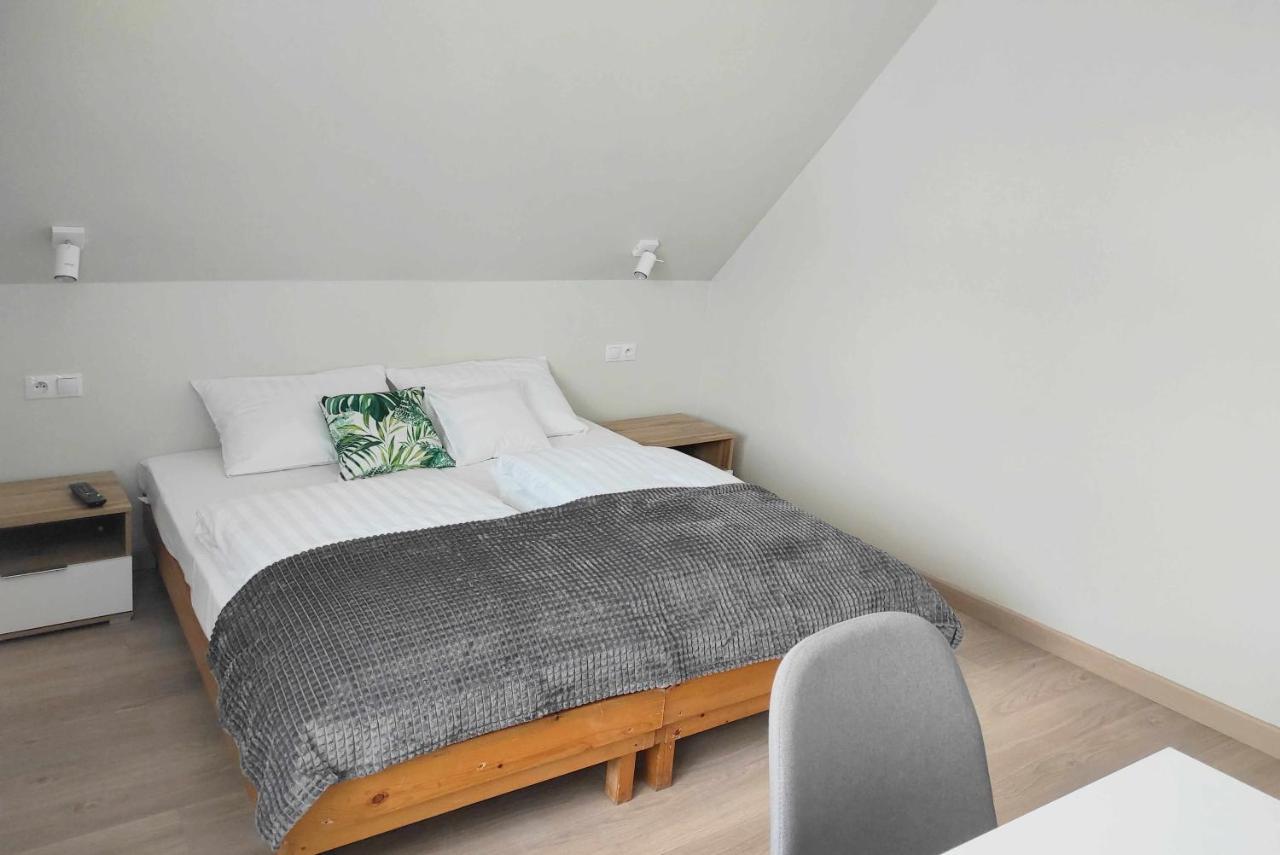 Apartamenty Maciata ビャウィ・ドゥナイェツ エクステリア 写真